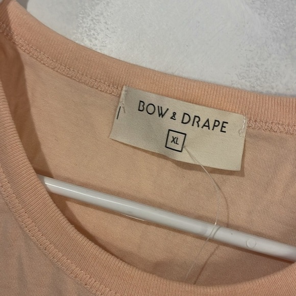 Bow and drape cute peachy top - Picture 6 of 8